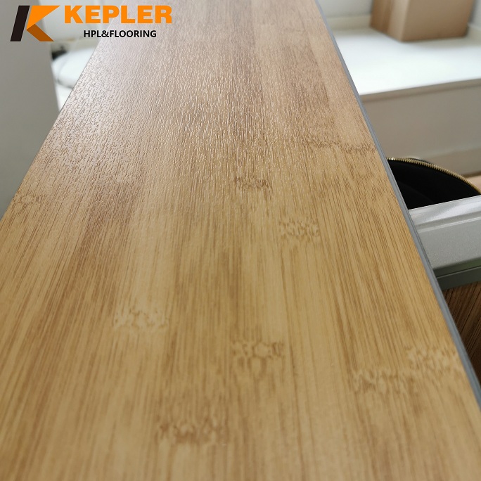 Kepler Valinge 2G+5Gi SPC Flooring Crystal Surface